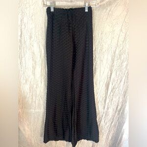 NY Invasion black flare textured leggings with scrunchy booty🖤